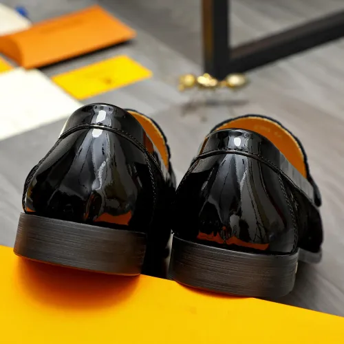 Replica Gucci Oxfords Shoes For Men #1391553 $92.00 USD for Wholesale