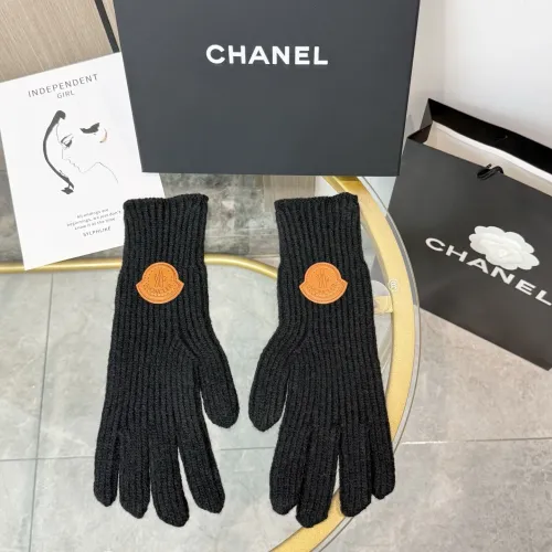 Cheap Moncler Gloves #1396884, $$36.00 USD On Moncler Gloves