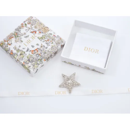 Replica Christian Dior Brooches For Women #1398172 $40.00 USD for Wholesale