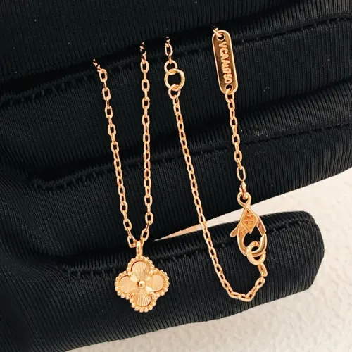 Cheap Van Cleef &amp; Arpels Necklaces For Women #1398304, $$27.00 USD On Van Cleef &amp; Arpels Necklaces
