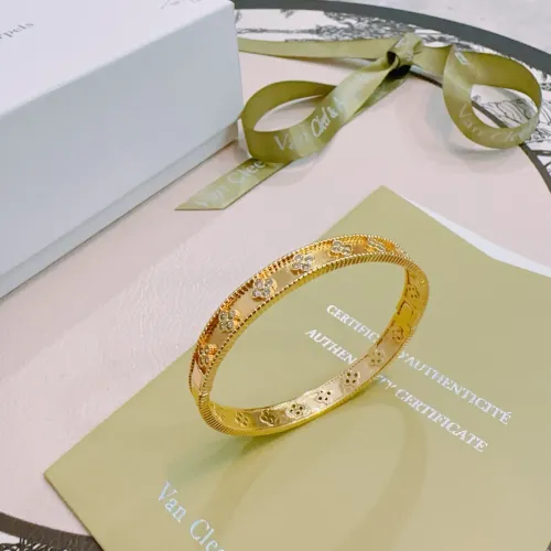 Cheap Van Cleef &amp; Arpels Bracelets #1398395, $$39.00 USD On Van Cleef &amp; Arpels Bracelets