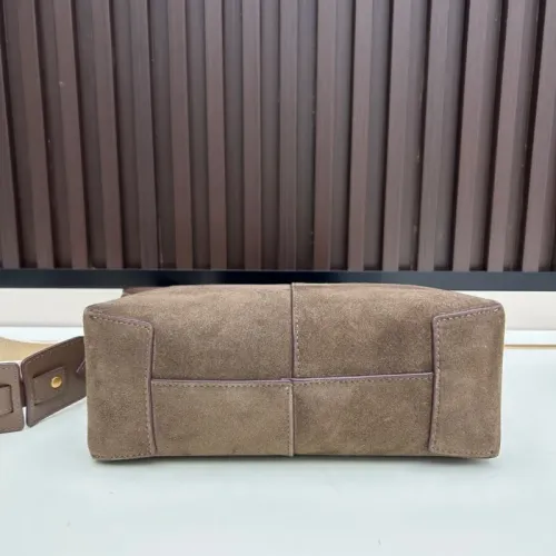 Replica TOD'S AAA Quality Messenger Bags For Women #1399040 $105.00 USD for Wholesale