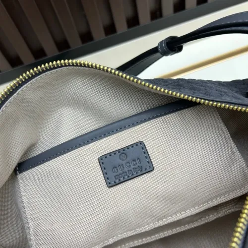 Replica Gucci AAA Quality Shoulder Bags For Women #1399074 $105.00 USD for Wholesale