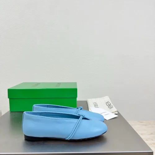 Replica Bottega Veneta BV Flat Shoes For Women #1400595 $125.00 USD for Wholesale
