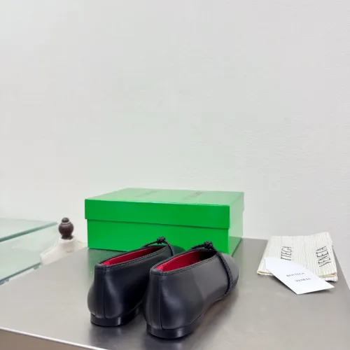 Replica Bottega Veneta BV Flat Shoes For Women #1400599 $125.00 USD for Wholesale