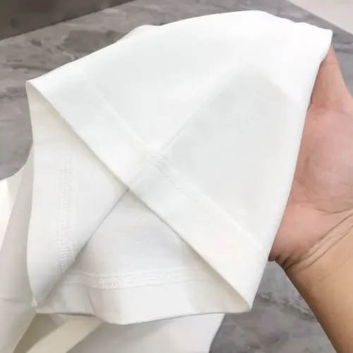 Replica Gucci T-Shirts Short Sleeved For Unisex #1403939 $27.00 USD for Wholesale