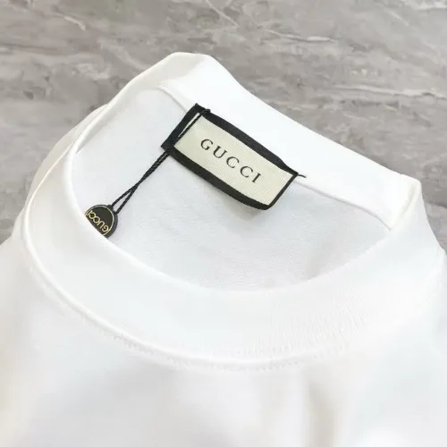 Replica Gucci T-Shirts Short Sleeved For Unisex #1403942 $27.00 USD for Wholesale