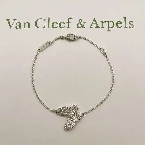 Cheap Van Cleef &amp; Arpels Bracelets For Women #1406608, $$25.00 USD On Van Cleef &amp; Arpels Bracelets
