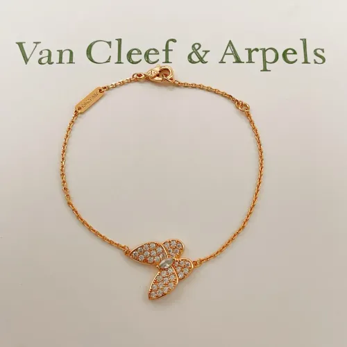 Cheap Van Cleef &amp; Arpels Bracelets For Women #1406609, $$25.00 USD On Van Cleef &amp; Arpels Bracelets