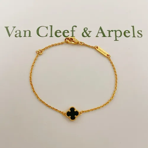 Cheap Van Cleef &amp; Arpels Bracelets For Women #1406623, $$25.00 USD On Van Cleef &amp; Arpels Bracelets