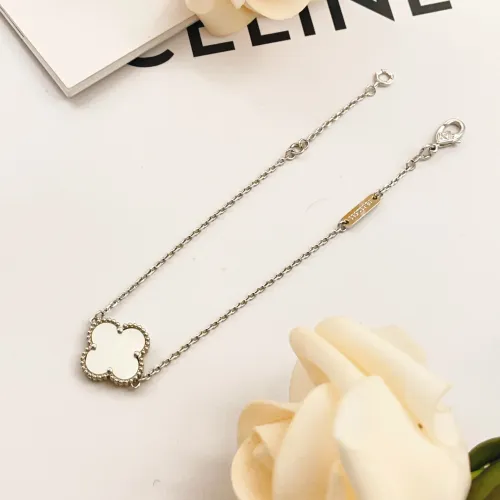 Replica Van Cleef & Arpels Bracelets For Women #1406638 $25.00 USD for Wholesale