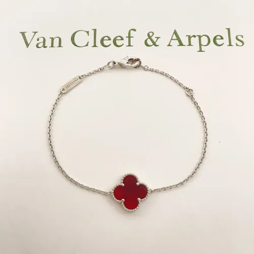 Cheap Van Cleef &amp; Arpels Bracelets For Women #1406644, $$25.00 USD On Van Cleef &amp; Arpels Bracelets