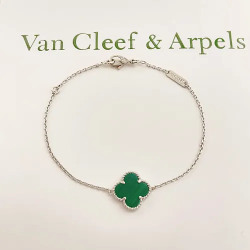 Cheap Van Cleef &amp; Arpels Bracelets For Women #1406647, $$25.00 USD On Van Cleef &amp; Arpels Bracelets