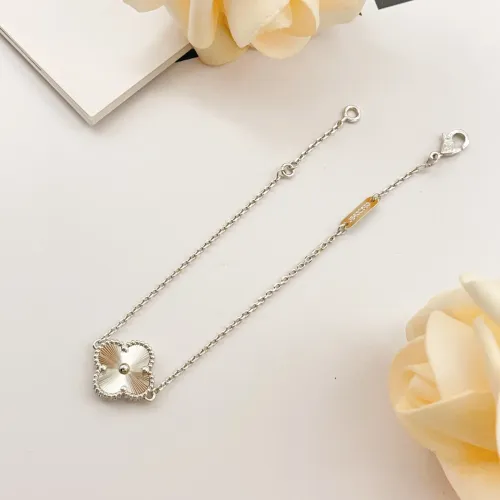 Replica Van Cleef & Arpels Bracelets For Women #1406652 $25.00 USD for Wholesale