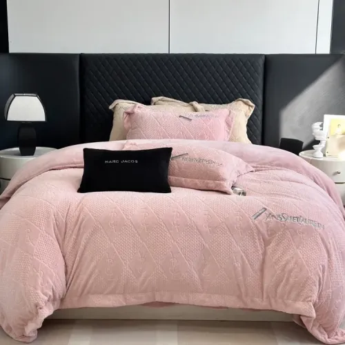 Cheap Yves Saint Laurent YSL Bedding #1409313, $$150.00 USD On Yves Saint Laurent YSL Bedding