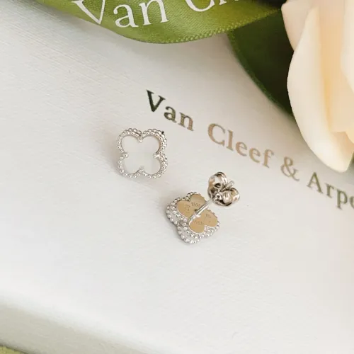 Replica Van Cleef & Arpels Earrings For Women #1413518 $25.00 USD for Wholesale