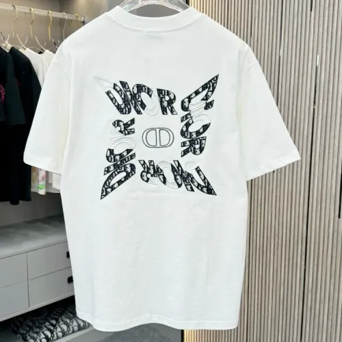 Cheap Christian Dior T-Shirts Short Sleeved For Unisex #1414070, $$40.00 USD On Christian Dior T-Shirts