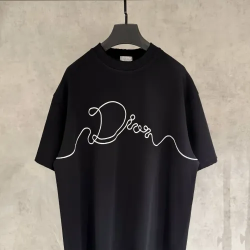 Cheap Christian Dior T-Shirts Short Sleeved For Unisex #1418798, $$52.00 USD On Christian Dior T-Shirts