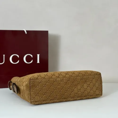 Replica Gucci AAA Quality Shoulder Bags For Women #1420161 $235.00 USD for Wholesale