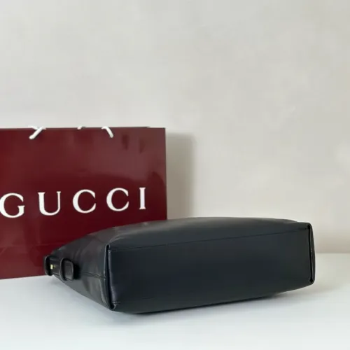 Replica Gucci AAA Quality Shoulder Bags For Women #1420182 $271.07 USD for Wholesale