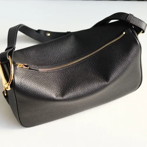 Replica Gucci AAA Quality Shoulder Bags For Women #1420353 $182.00 USD for Wholesale