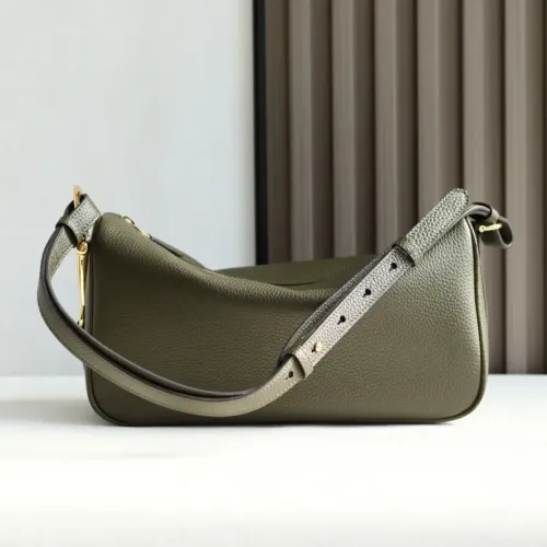 Replica Gucci AAA Quality Shoulder Bags For Women #1420358 $182.00 USD for Wholesale