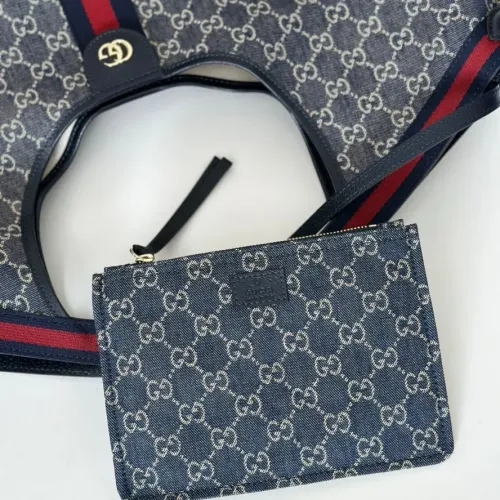 Replica Gucci AAA Quality Handbags For Women #1420361 $170.00 USD for Wholesale