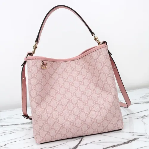 Replica Gucci AAA Quality Handbags For Women #1420492 $140.00 USD for Wholesale