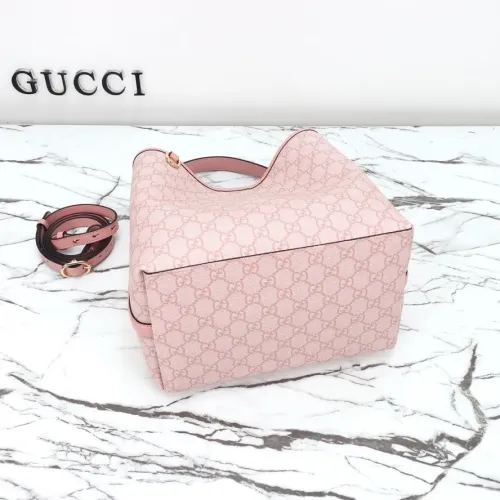 Replica Gucci AAA Quality Handbags For Women #1420492 $140.00 USD for Wholesale