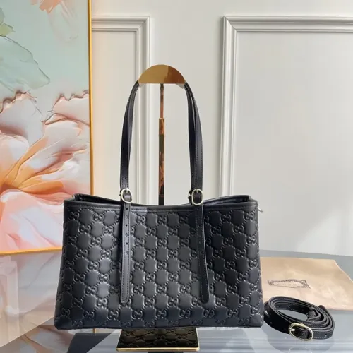 Replica Gucci AAA Quality Shoulder Bags For Women #1420535 $202.00 USD for Wholesale