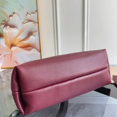 Replica Gucci AAA Quality Handbags For Women #1420575 $264.46 USD for Wholesale