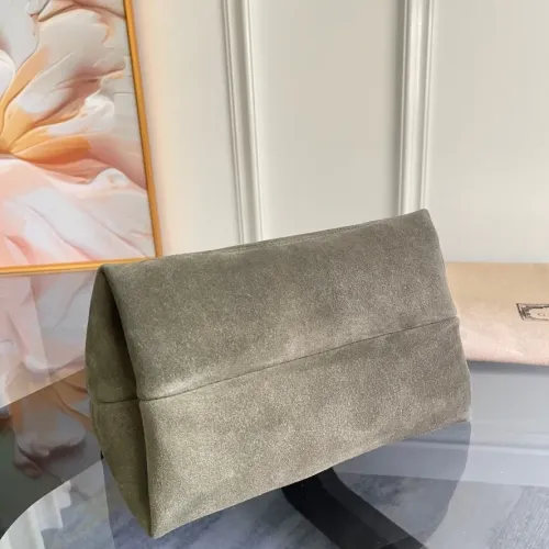 Replica Gucci AAA Quality Handbags For Women #1420615 $185.00 USD for Wholesale