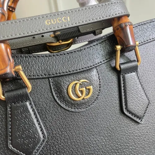 Replica Gucci AAA Quality Handbags For Women #1420624 $245.00 USD for Wholesale