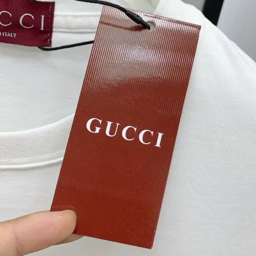 Replica Gucci T-Shirts Short Sleeved For Men #1421925 $68.00 USD for Wholesale