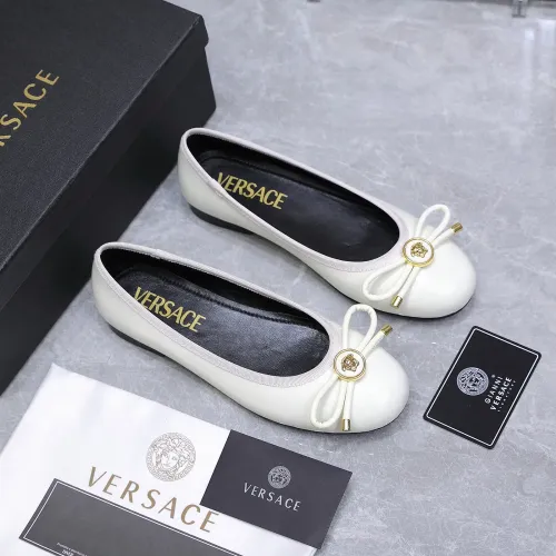 Replica Versace Flat Shoes For Women #1422325 $118.00 USD for Wholesale