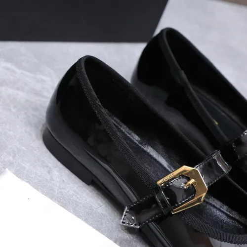 Replica Versace Flat Shoes For Women #1422332 $118.00 USD for Wholesale