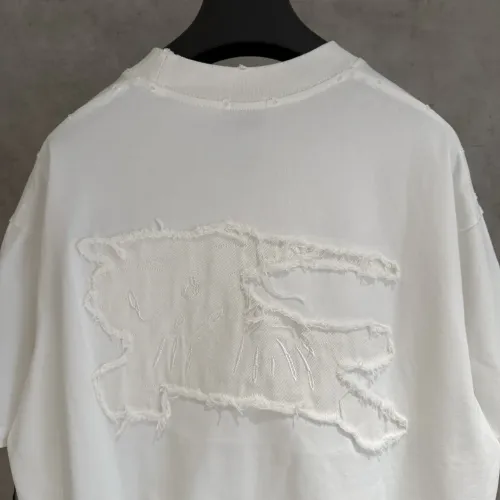 Replica Burberry T-Shirts Short Sleeved For Unisex #1424478 $56.00 USD for Wholesale