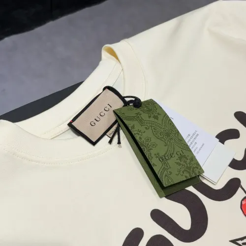 Replica Gucci T-Shirts Short Sleeved For Unisex #1424606 $34.00 USD for Wholesale
