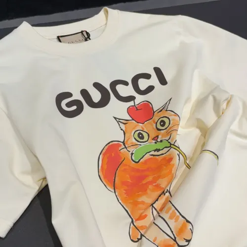 Replica Gucci T-Shirts Short Sleeved For Unisex #1424606 $34.00 USD for Wholesale