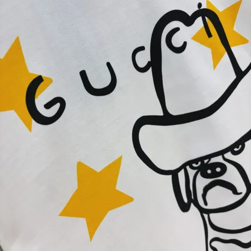 Replica Gucci T-Shirts Short Sleeved For Unisex #1424618 $34.00 USD for Wholesale