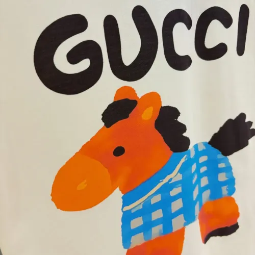 Replica Gucci T-Shirts Short Sleeved For Unisex #1424624 $34.00 USD for Wholesale