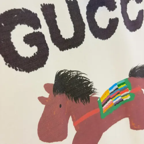 Replica Gucci T-Shirts Short Sleeved For Unisex #1424628 $34.00 USD for Wholesale