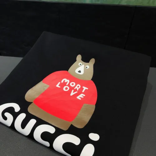 Replica Gucci T-Shirts Short Sleeved For Unisex #1424635 $34.00 USD for Wholesale