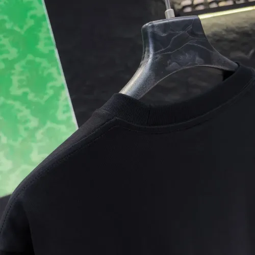 Replica Gucci T-Shirts Short Sleeved For Unisex #1424636 $34.00 USD for Wholesale