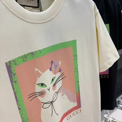 Replica Gucci T-Shirts Short Sleeved For Unisex #1424637 $34.00 USD for Wholesale