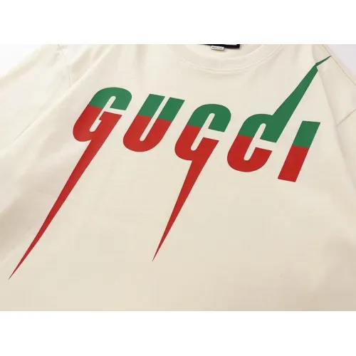 Replica Gucci T-Shirts Short Sleeved For Unisex #1424843 $32.00 USD for Wholesale