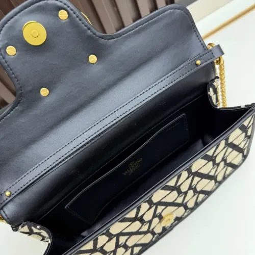Replica Valentino AAA Quality Messenger Bags For Women #1425049 $98.00 USD for Wholesale
