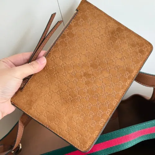 Replica Gucci AAA Quality Handbags For Women #1425205 $88.00 USD for Wholesale