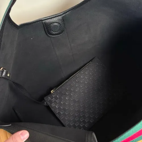Replica Gucci AAA Quality Handbags For Women #1425208 $88.00 USD for Wholesale
