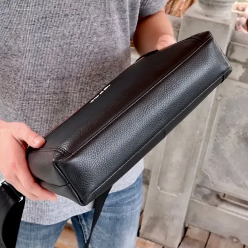 Replica Gucci AAA Man Messenger Bags #1425753 $88.00 USD for Wholesale